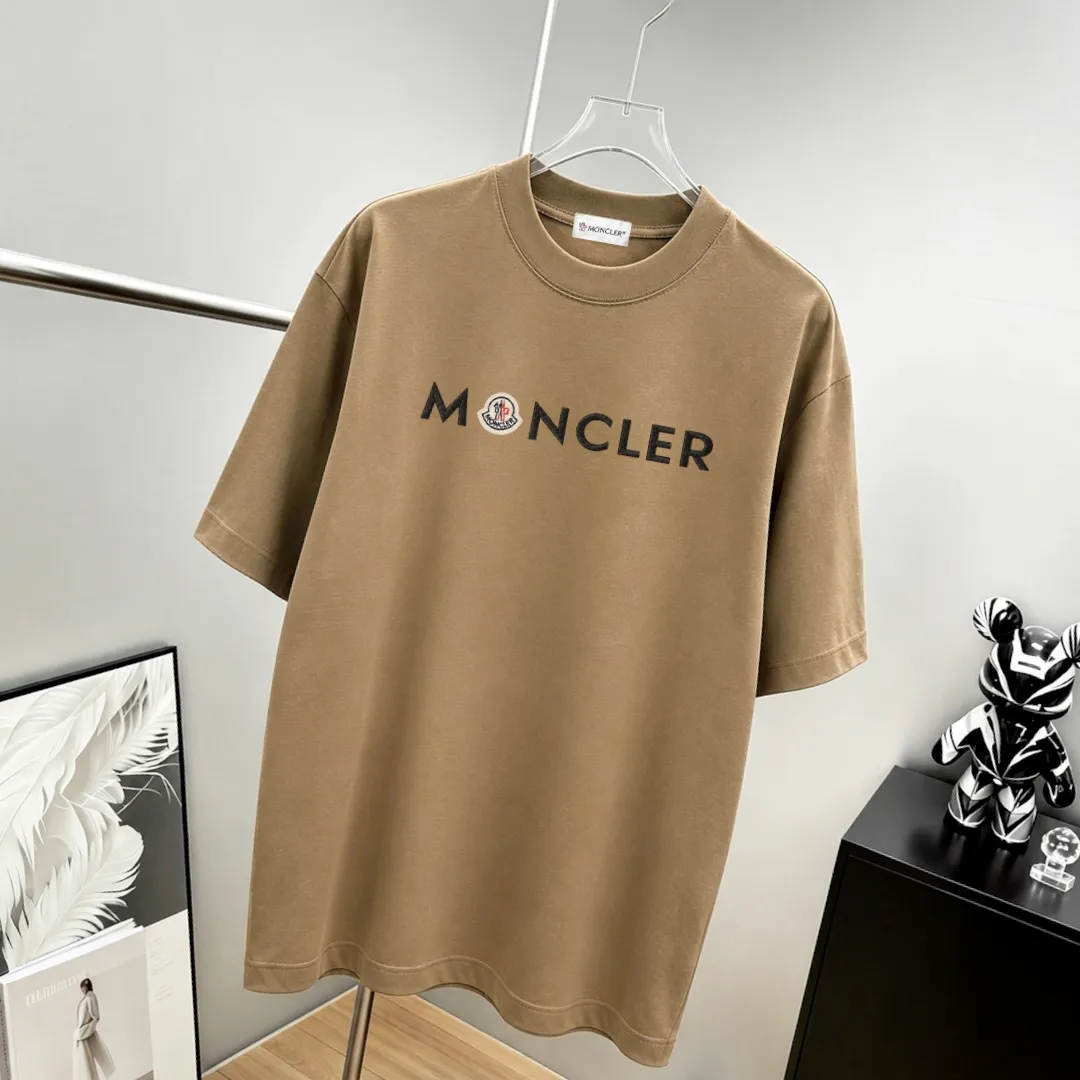 moncle～ logo 《 》7a tee ， Same Style ， : Black White Coffee Brown Size：S（90-130 ） M（125-150 ） L（135-165 ） XL（160-190 ） XXL（185-220 ）